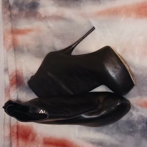 Aldo ankle boots used